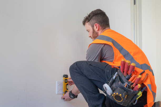 Best Electrical Troubleshooting Services  in Fredericksburg, IA